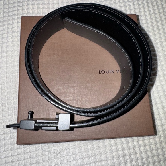 Louis Vuitton Men's Black Checkered Belt - Picture 4 of 8